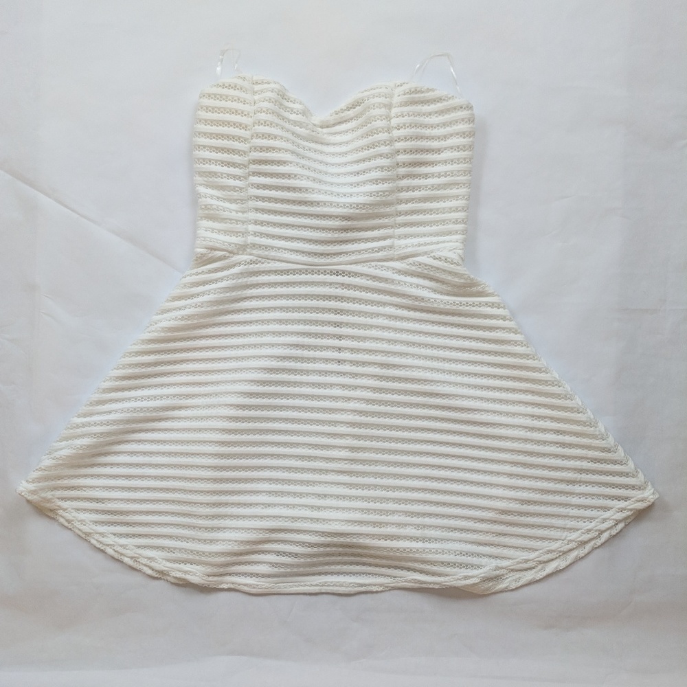 Lulus Sweetheart Neckline Ribbed Netted Mini Dress